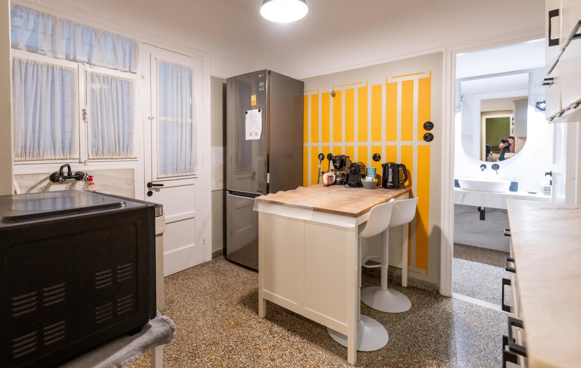 Entire Apartment - Heart Of Atenas Exterior foto
